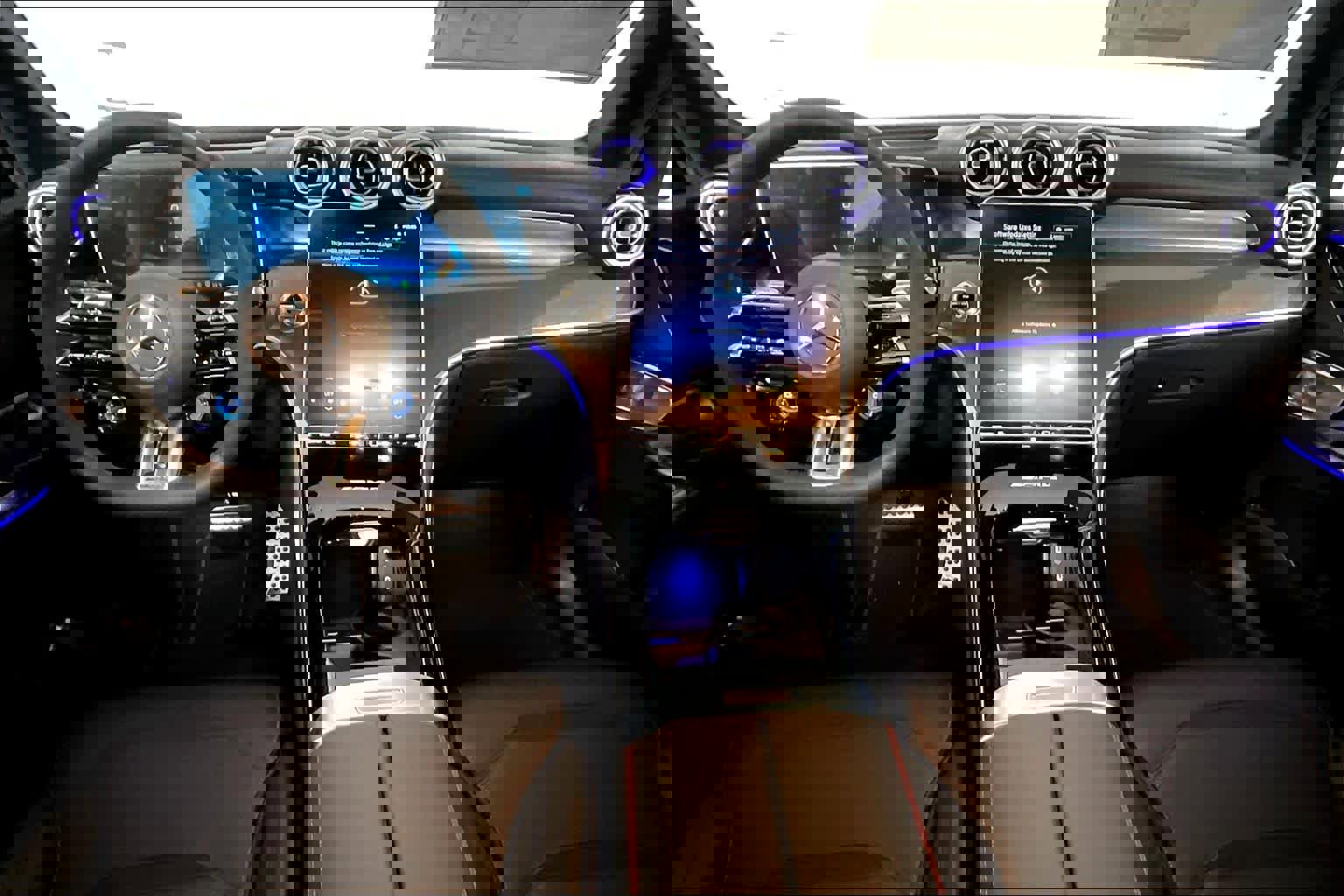 New 2026 Mercedes-Benz GLC 43 AMG 4MATIC image 8