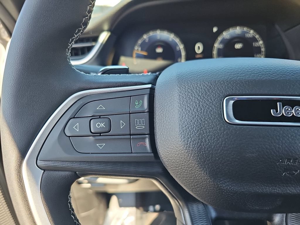 New 2027 Jeep Grand Cherokee Laredo X AWD/4WD image 17