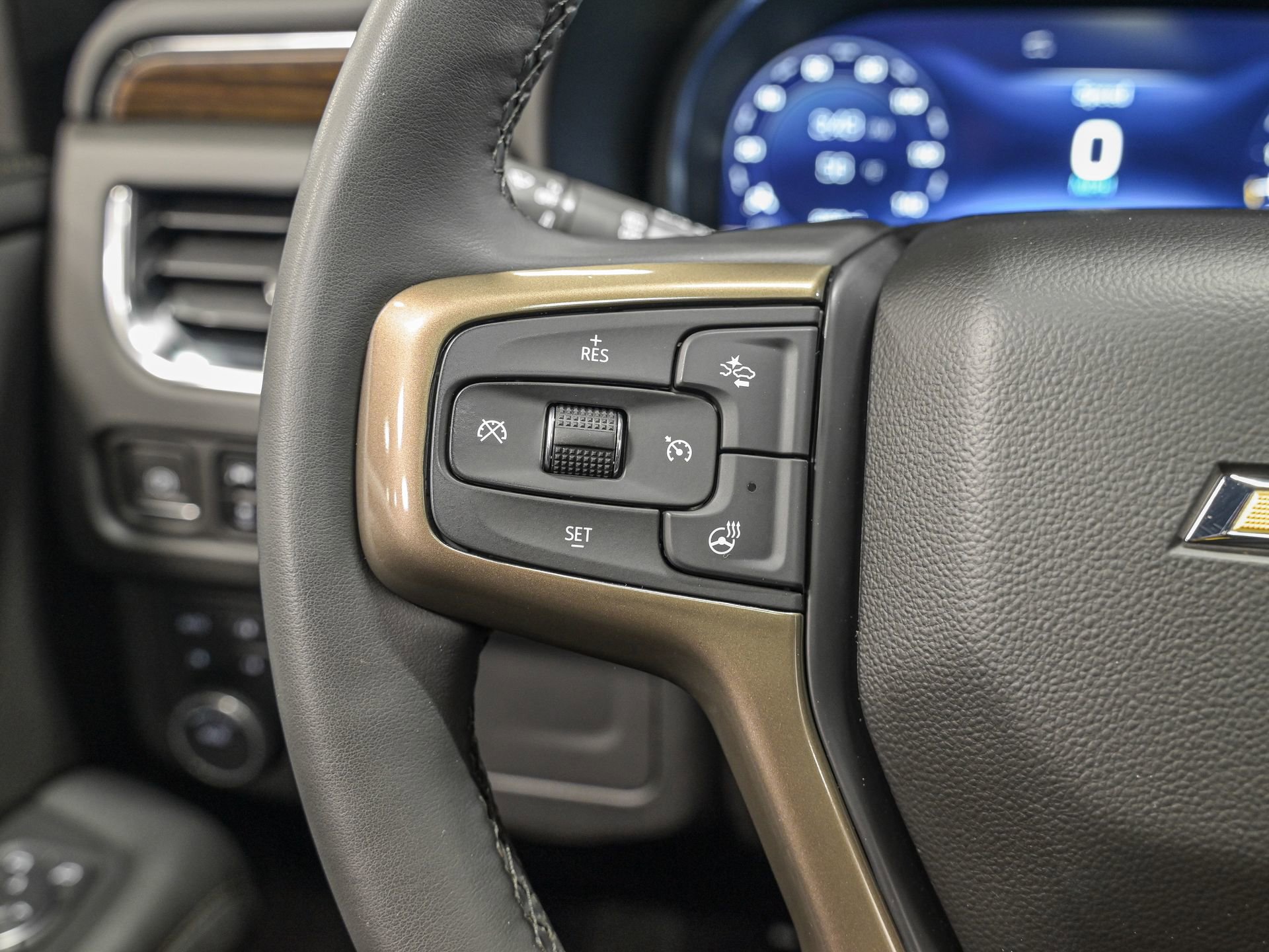 Used 2023 Chevrolet Tahoe High Country w/ Premium Package 2 image 19