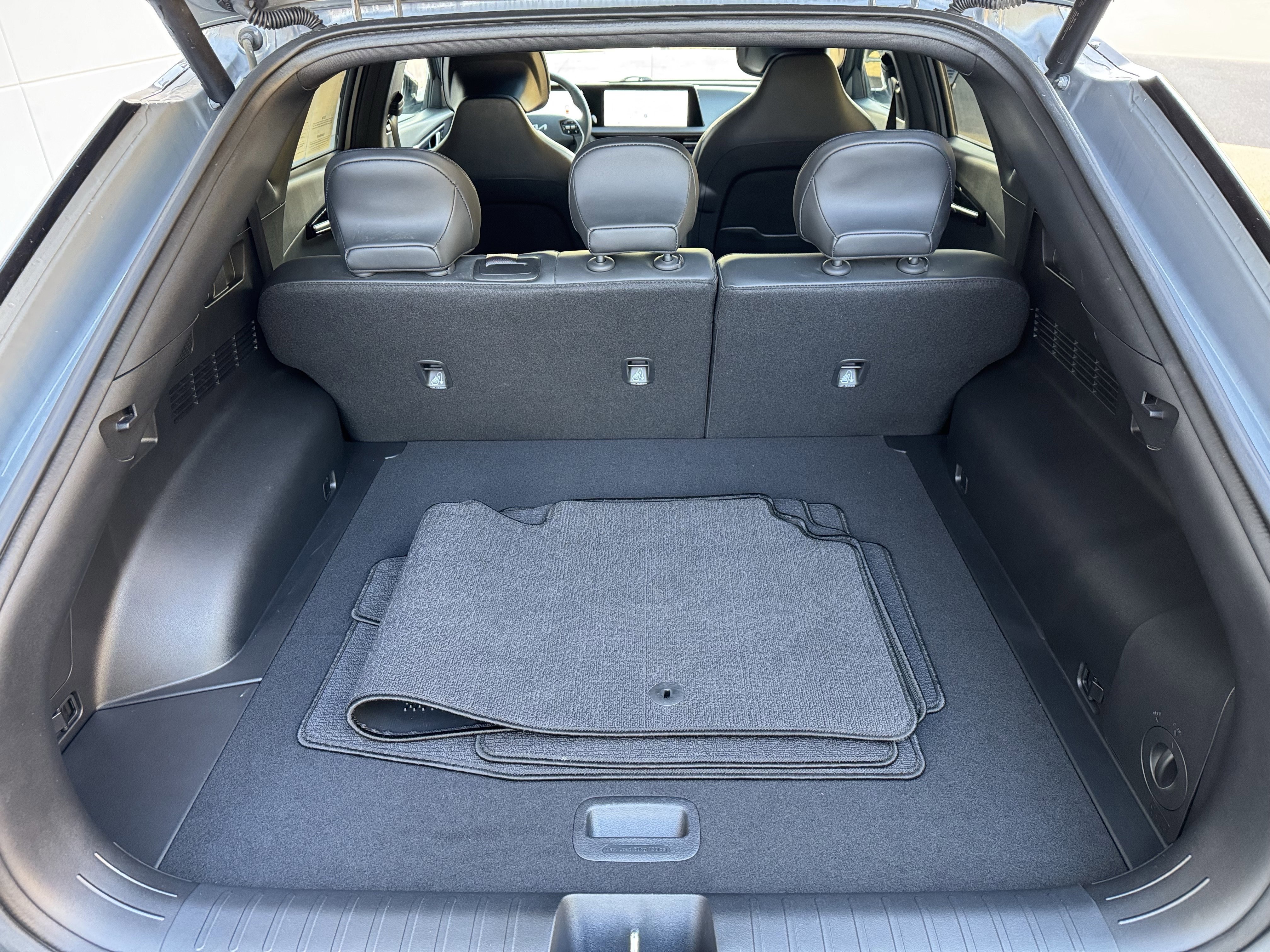 Used 2023 Kia EV6 GT-Line w/ GT-Line White Seat Package image 26