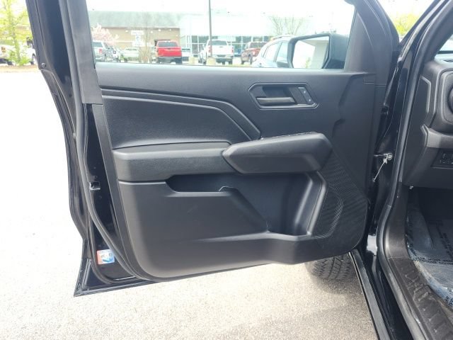 Used 2024 Chevrolet Colorado Trail Boss w/ Advanced Trailering Package AWD/4WD image 12