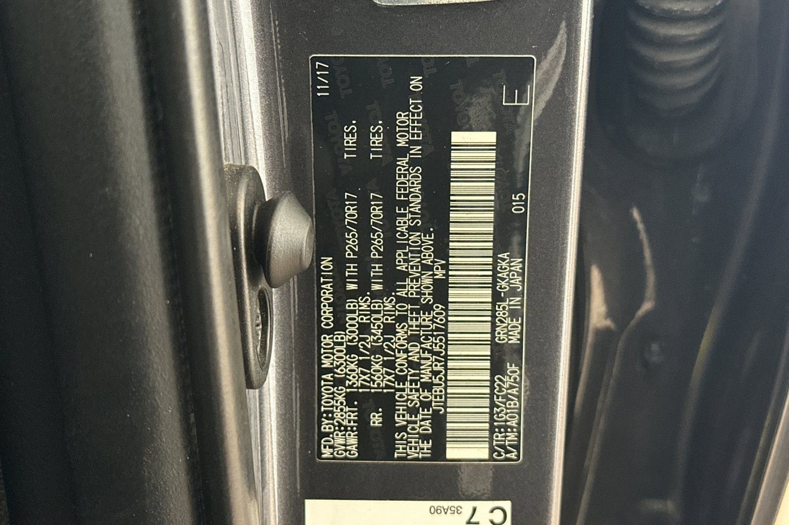 Certified 2018 Toyota 4Runner TRD Off-Road image 28