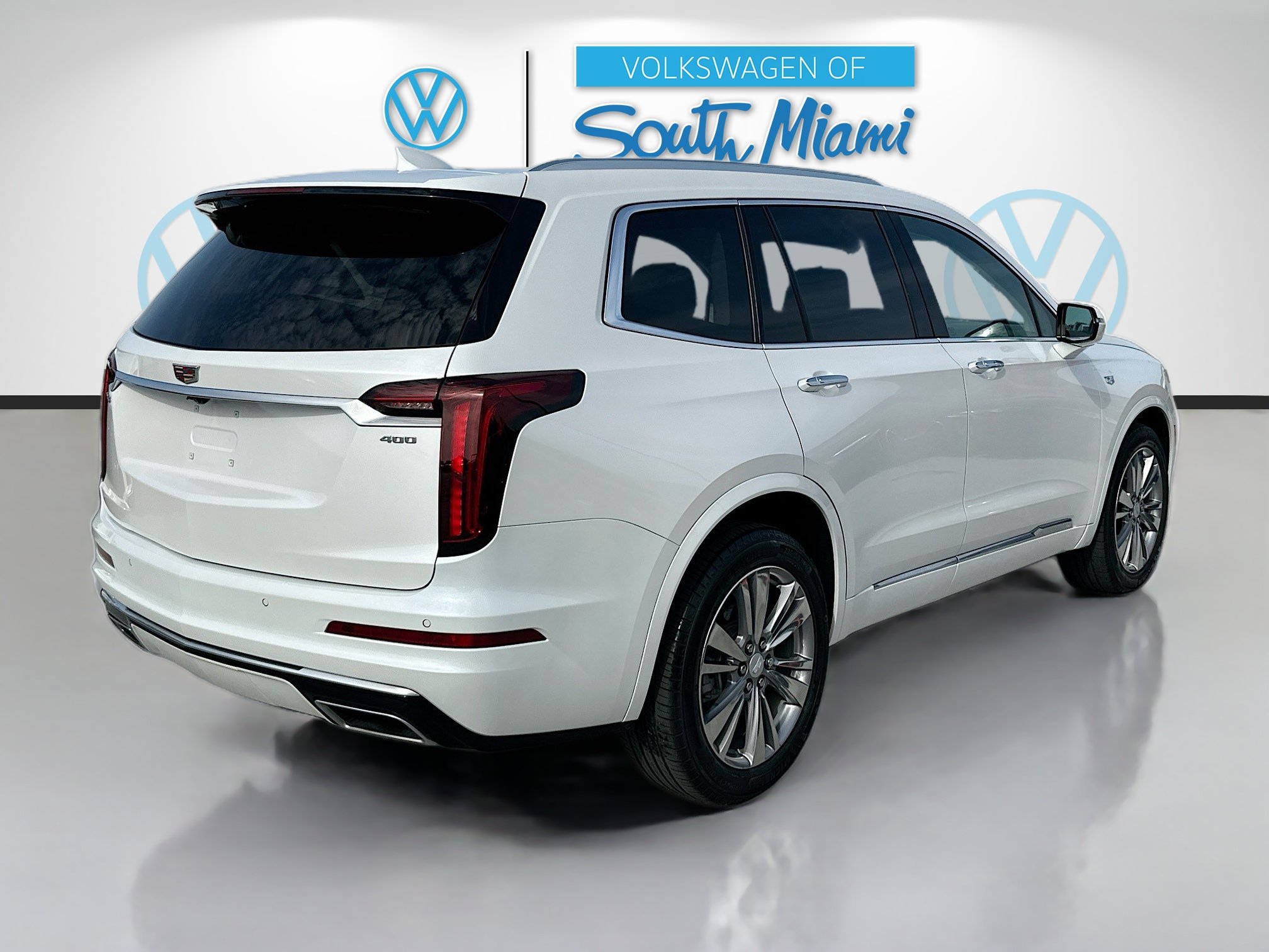 Used 2023 Cadillac XT6 Premium Luxury FWD image 7