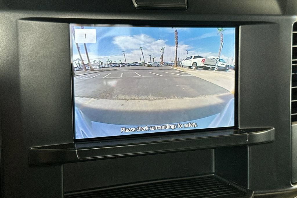 Used 2025 Ford F250 XL w/ XL Chrome Package image 18