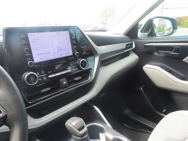 Used 2021 Toyota Highlander L FWD image 33