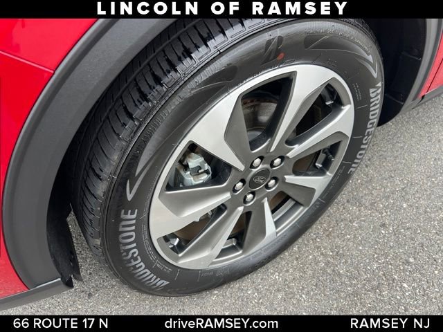 Used 2023 Ford Escape Platinum image 9