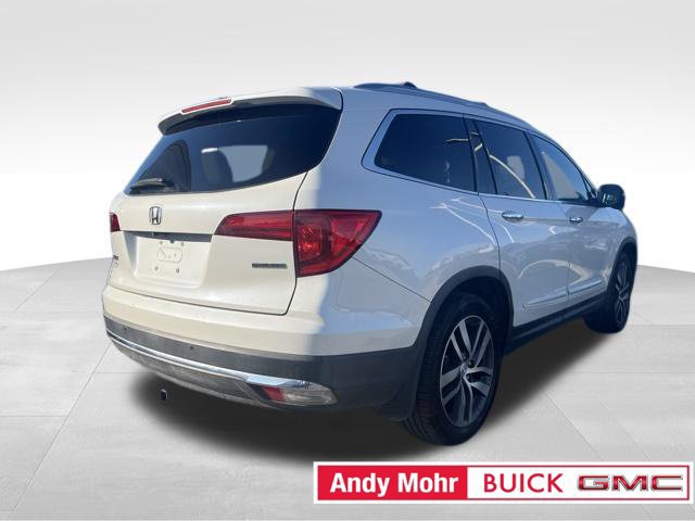 Used 2017 Honda Pilot Touring image 14