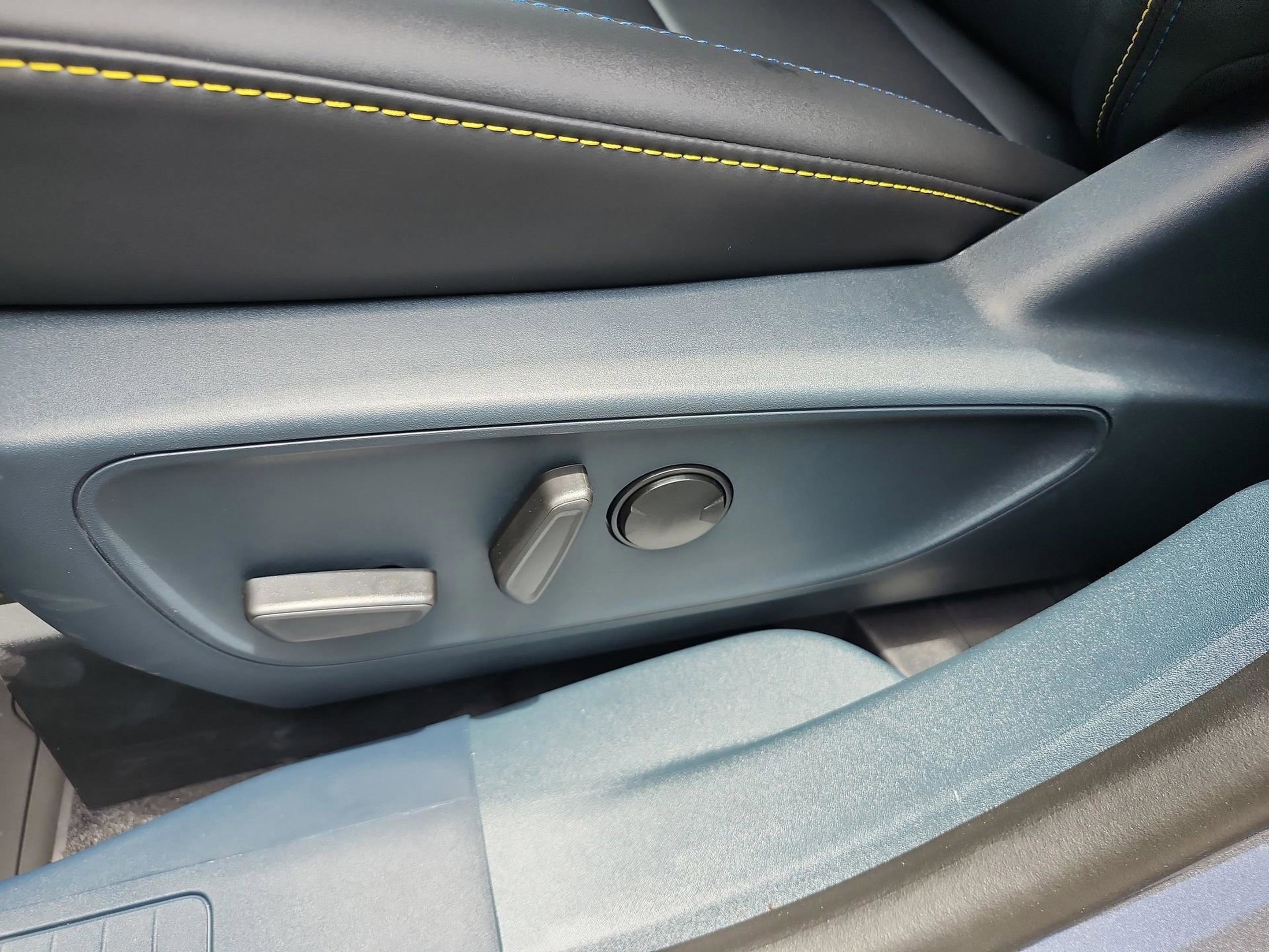 New 2025 Ford Maverick Lobo image 13