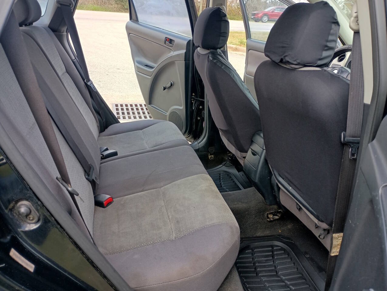 Used 2003 Toyota Matrix FWD image 13
