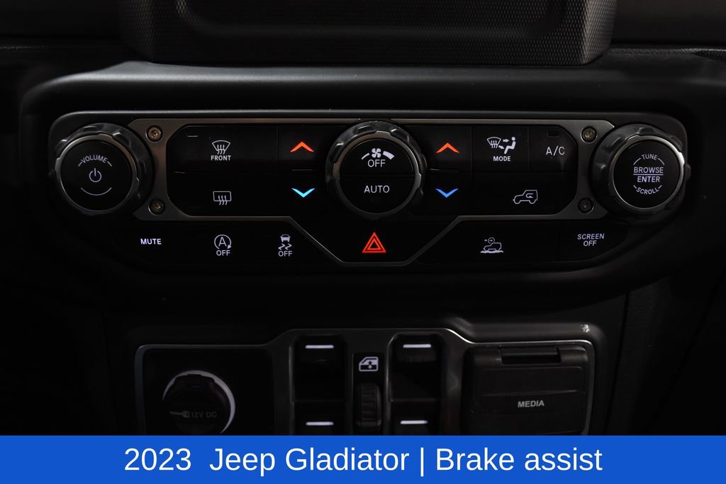 Used 2023 Jeep Gladiator Sport AWD/4WD image 21