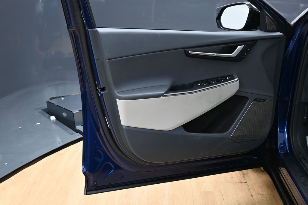 Used 2022 Kia EV6 Wind image 43