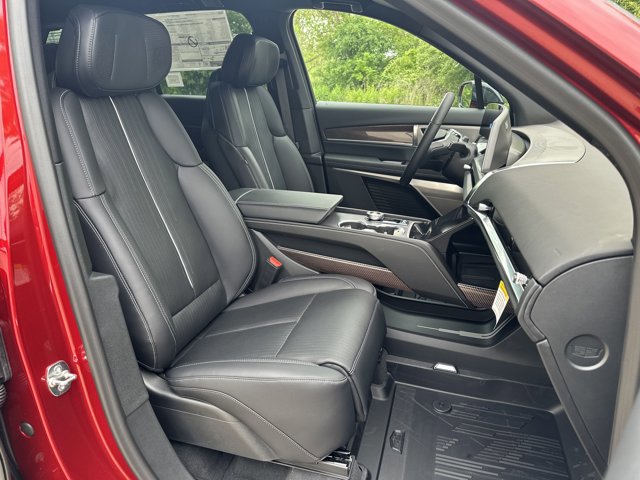 New 2026 Cadillac Vistiq Sport w/ LPO, Floor Liner Package image 37
