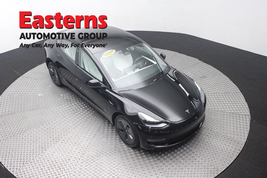 Used 2023 Tesla Model 3 Standard Range RWD image 3