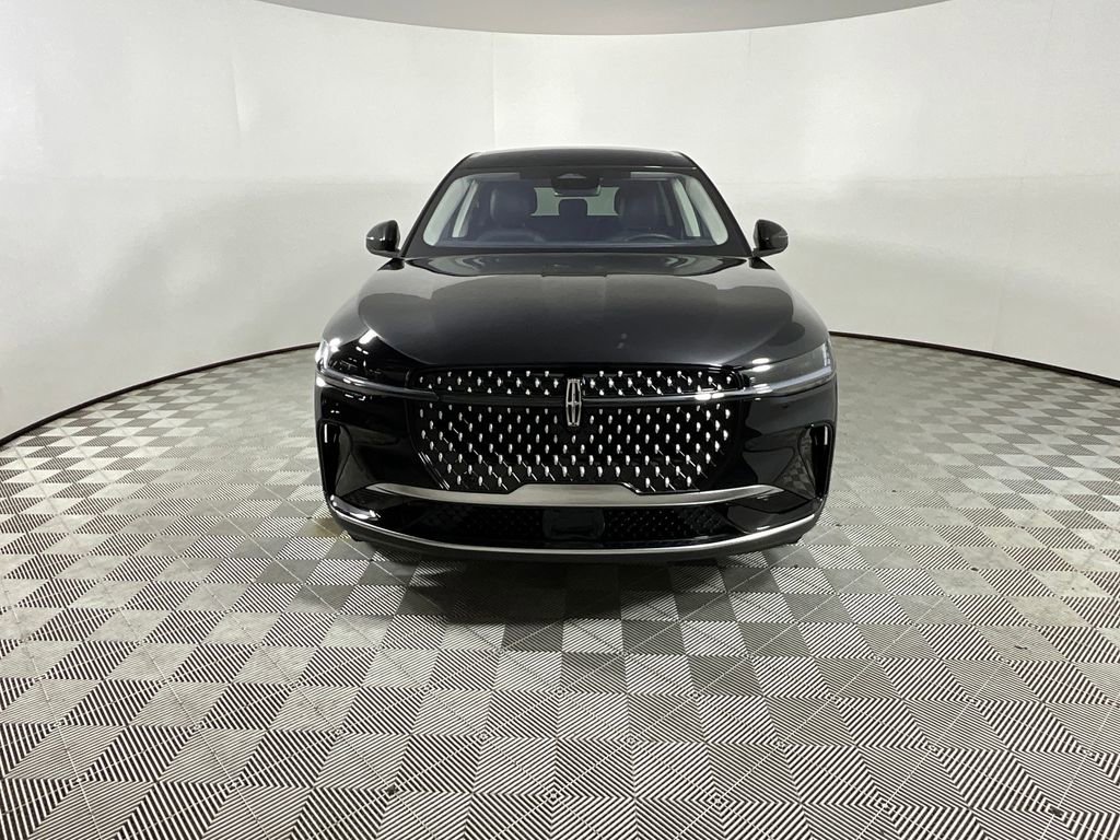 Used 2025 Lincoln Nautilus Premier AWD/4WD image 8
