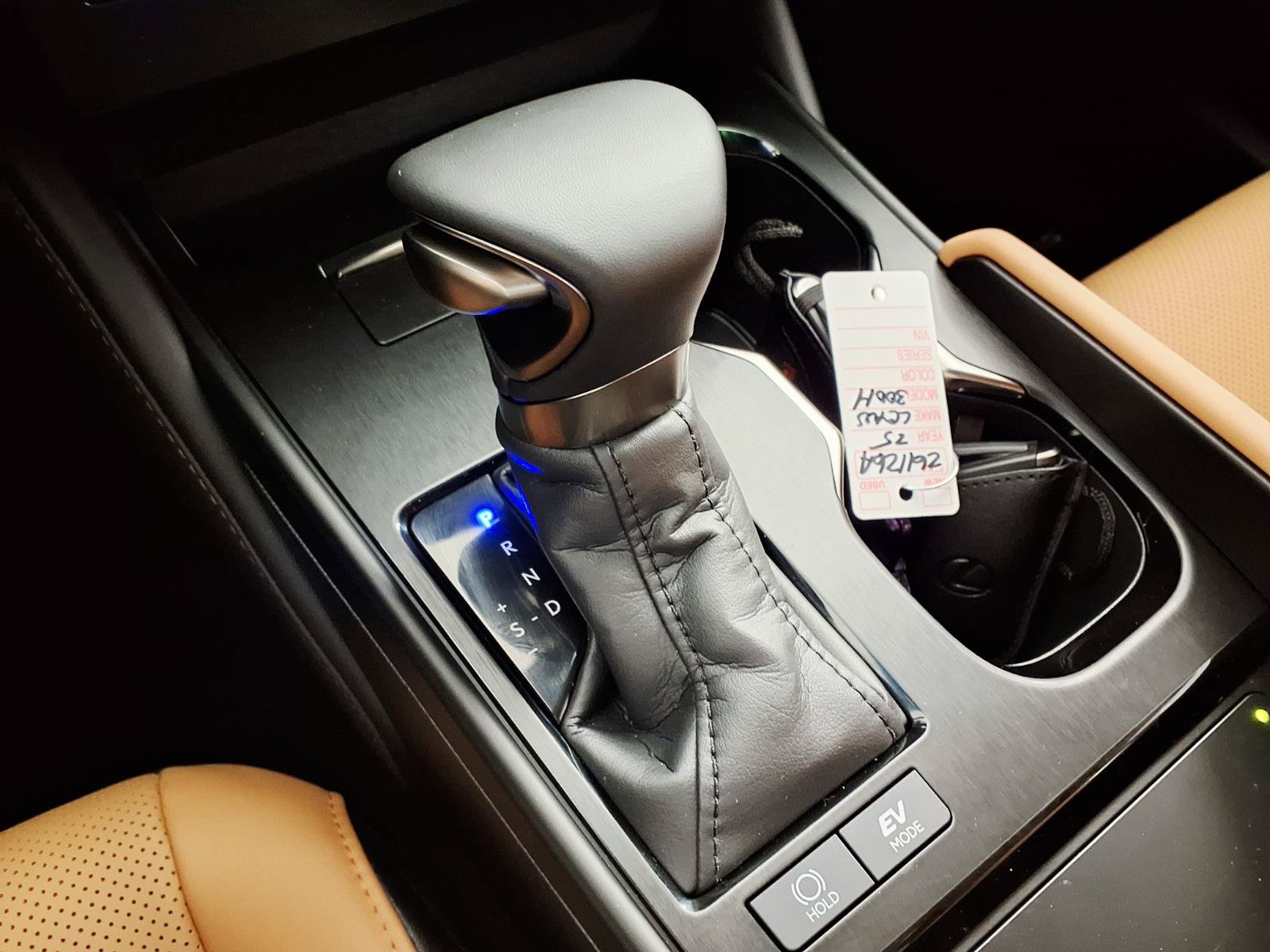 Used 2025 Lexus ES 300h w/ Premium Package FWD image 21