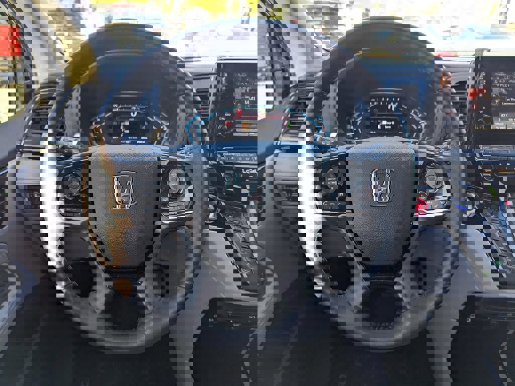 Used 2024 Honda Odyssey Elite image 12