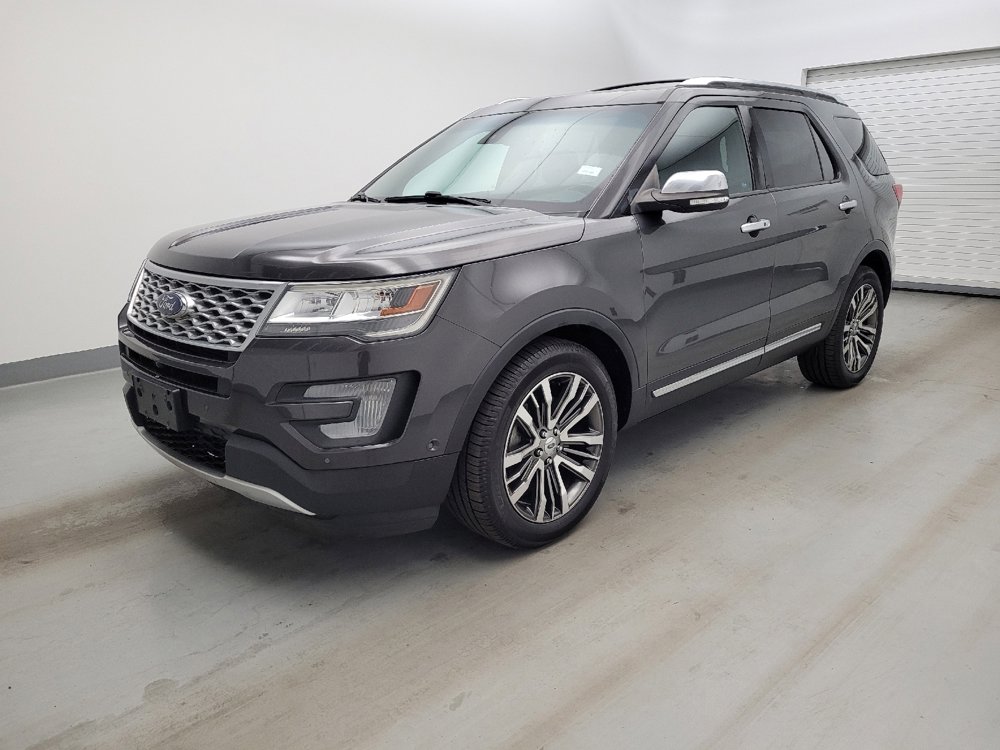 Used 2017 Ford Explorer Platinum AWD/4WD image 2