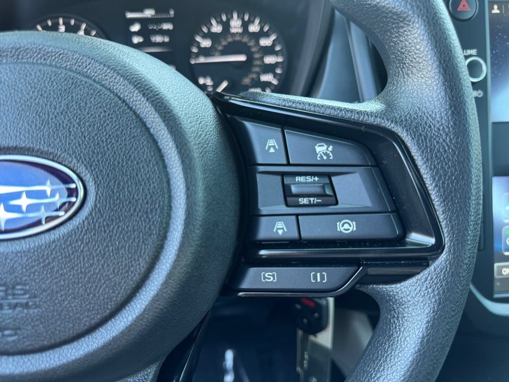 Used 2025 Subaru Forester AWD/4WD image 16