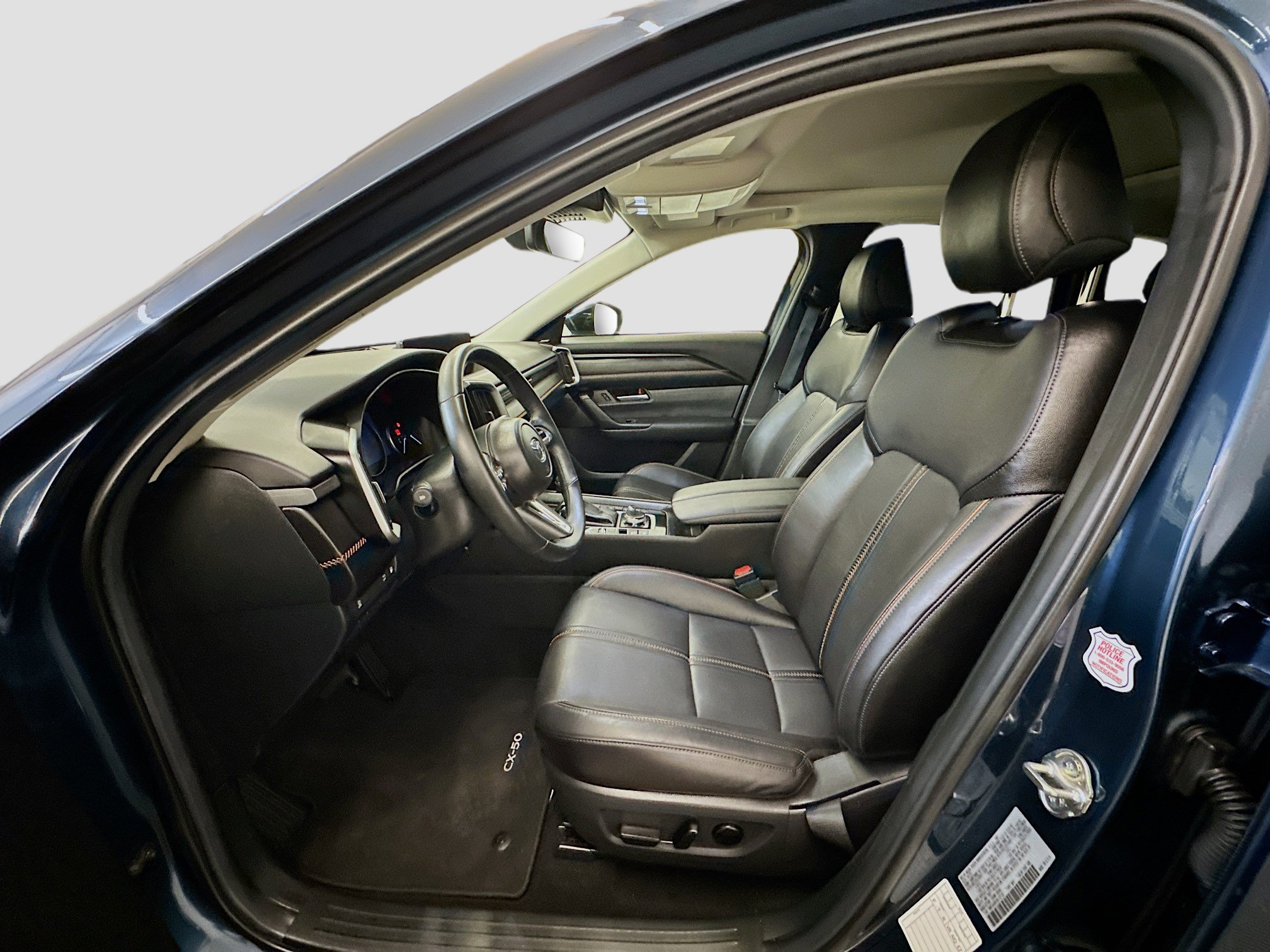 Used 2025 MAZDA CX-50 AWD 2.5 Hybrid w/ Premium Pkg image 13