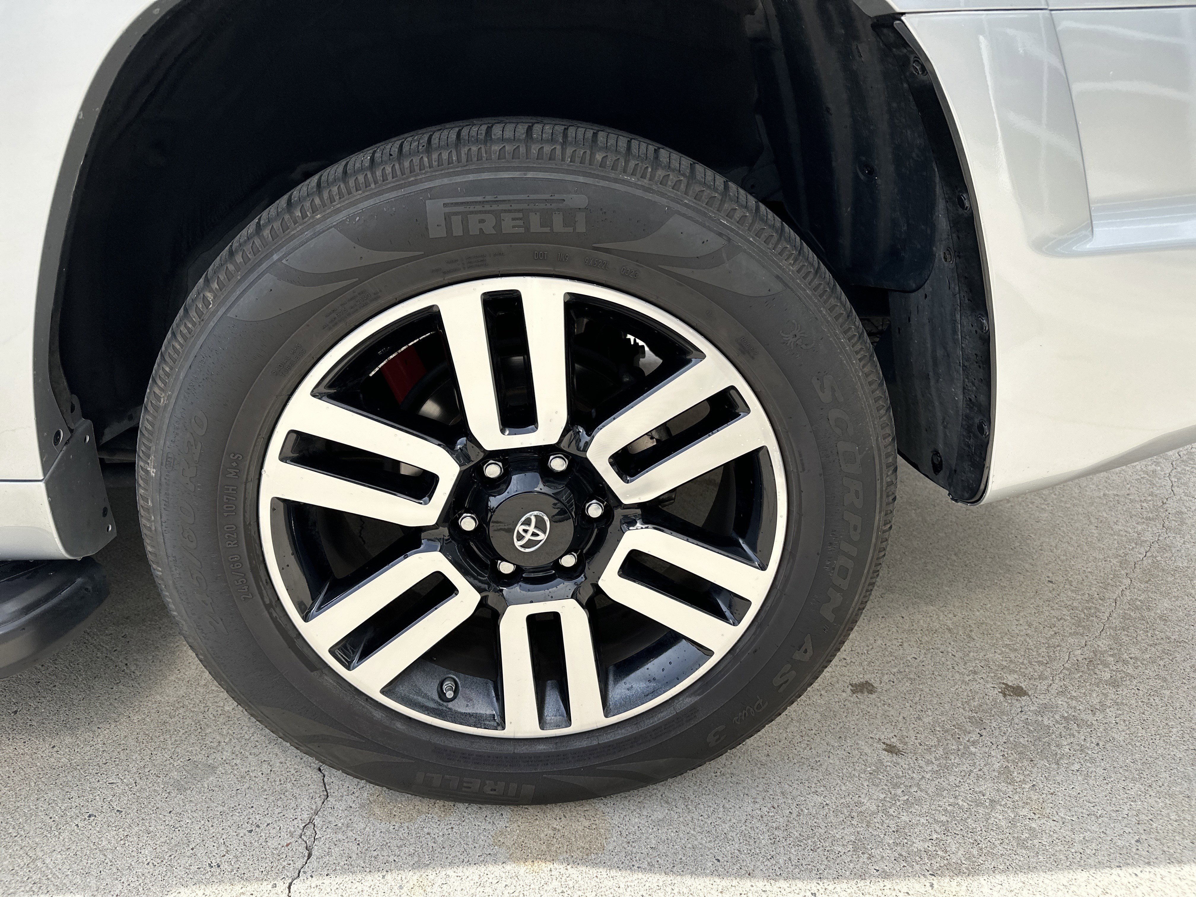 Used 2019 Toyota 4Runner Limited image 34