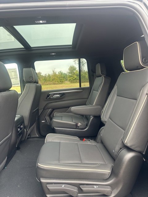 New 2026 Chevrolet Suburban Premier image 34