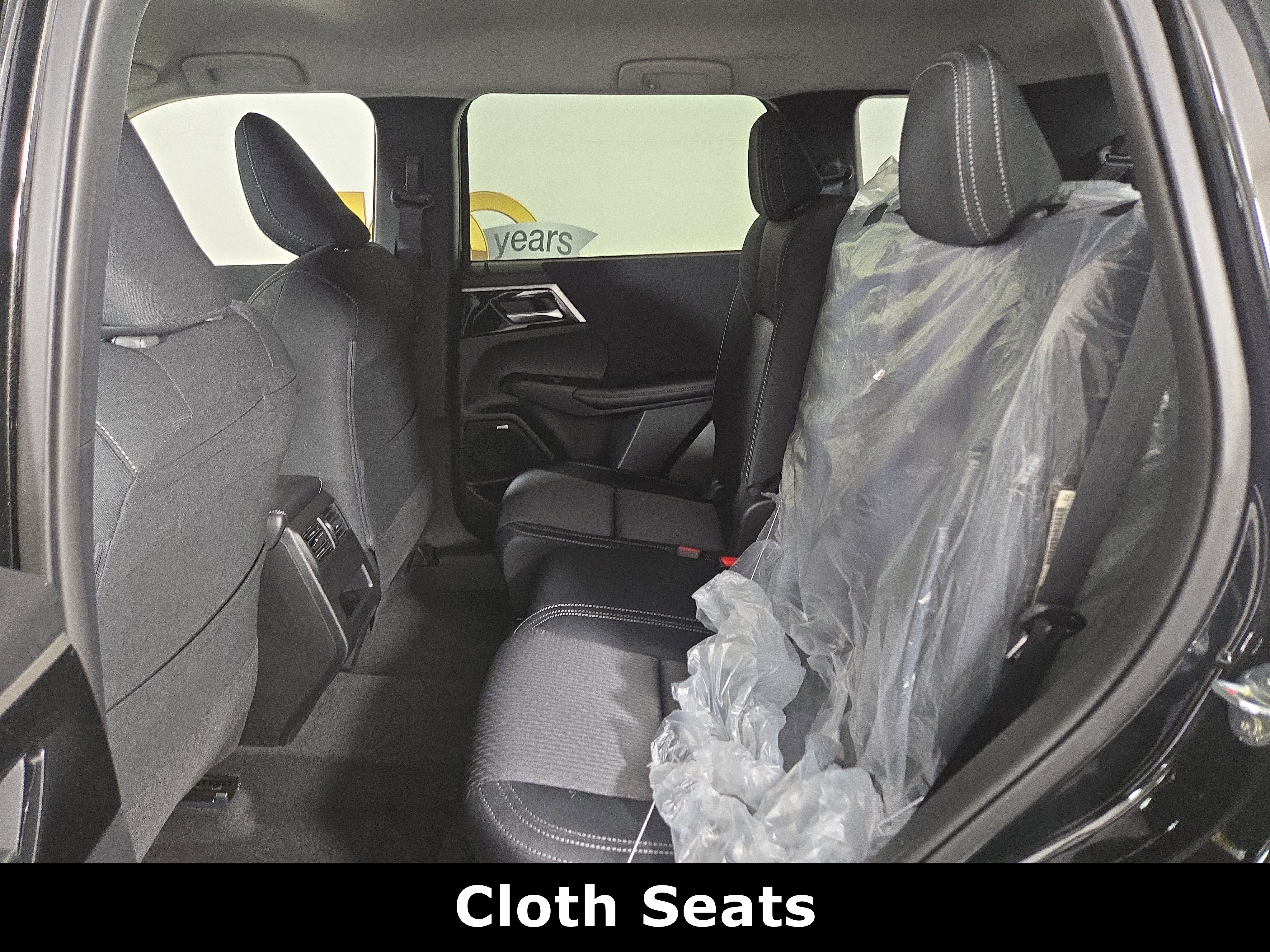 New 2026 Mitsubishi Outlander ES image 11