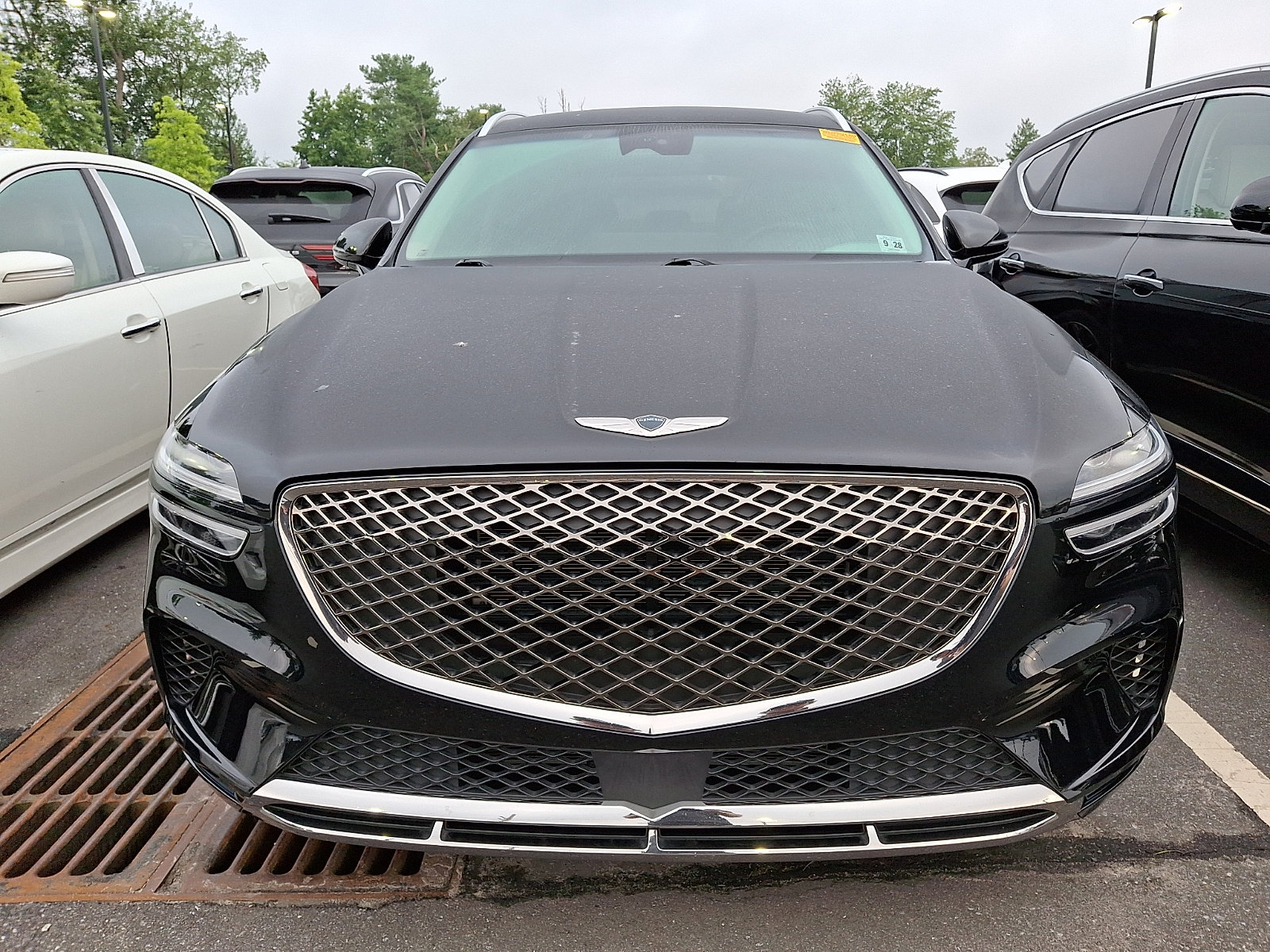Used 2024 Genesis GV70 2.5T AWD/4WD image 3