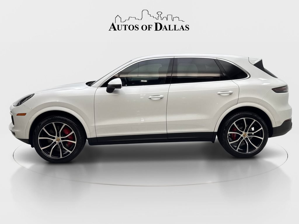 Used 2022 Porsche Cayenne w/ Premium Package AWD/4WD image 11