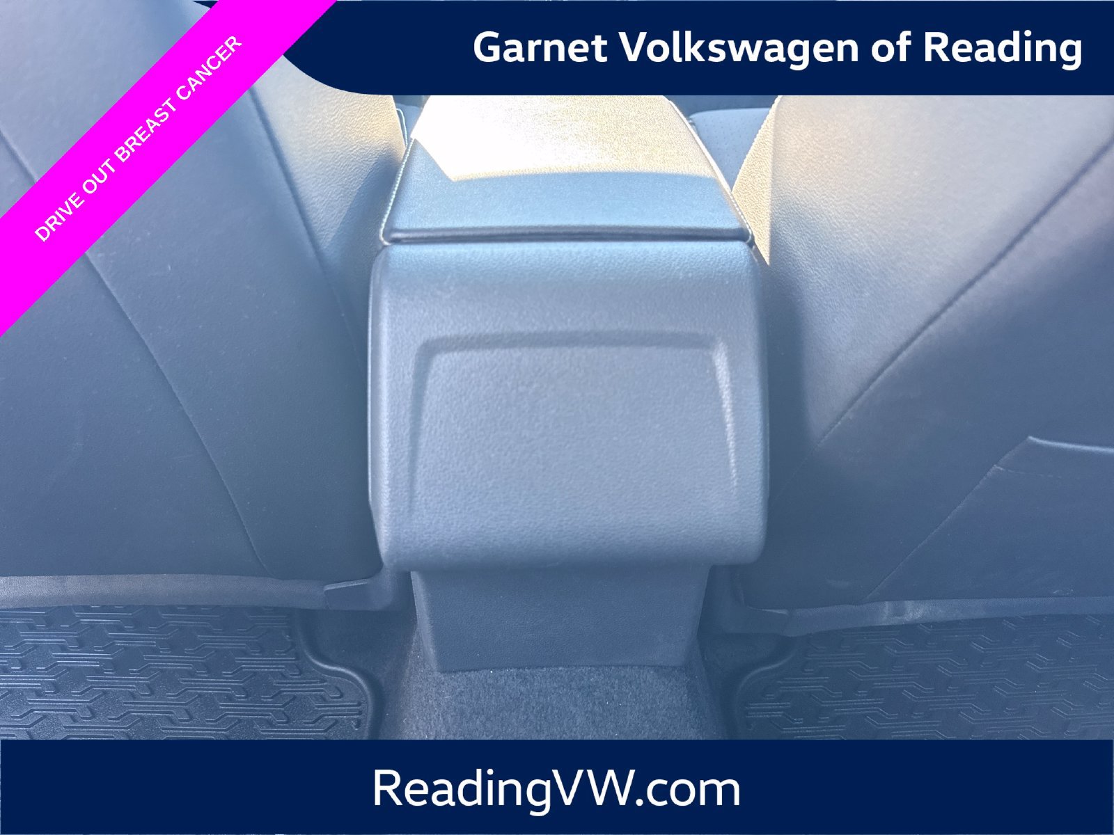 Certified 2025 Volkswagen Jetta SE w/ Sunroof Package FWD image 40
