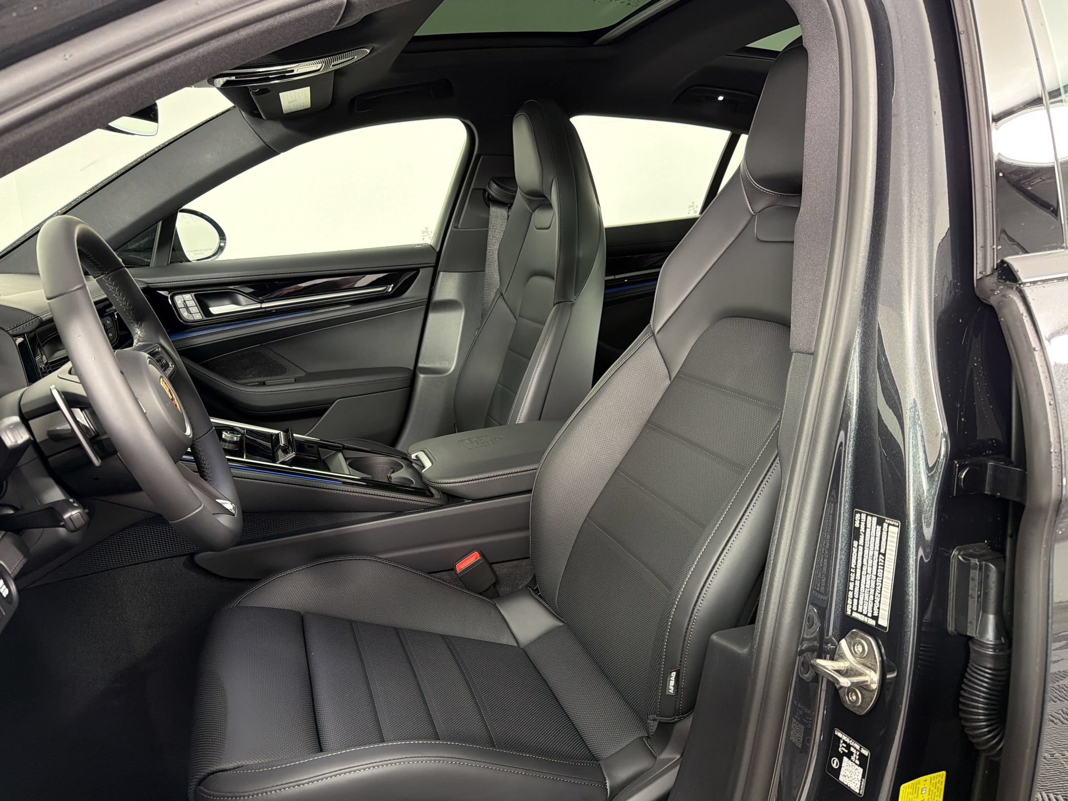 New 2026 Porsche Panamera 4 AWD/4WD image 5