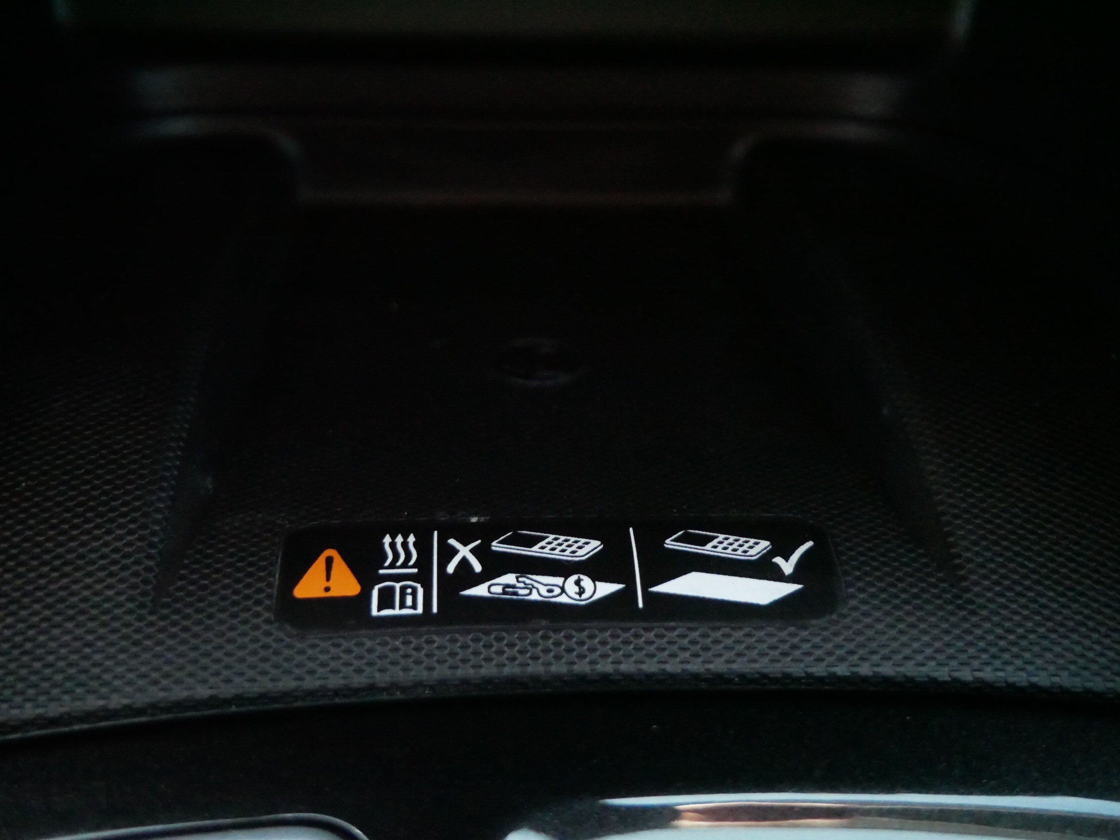 Used 2022 Chevrolet Equinox Premier AWD/4WD image 32