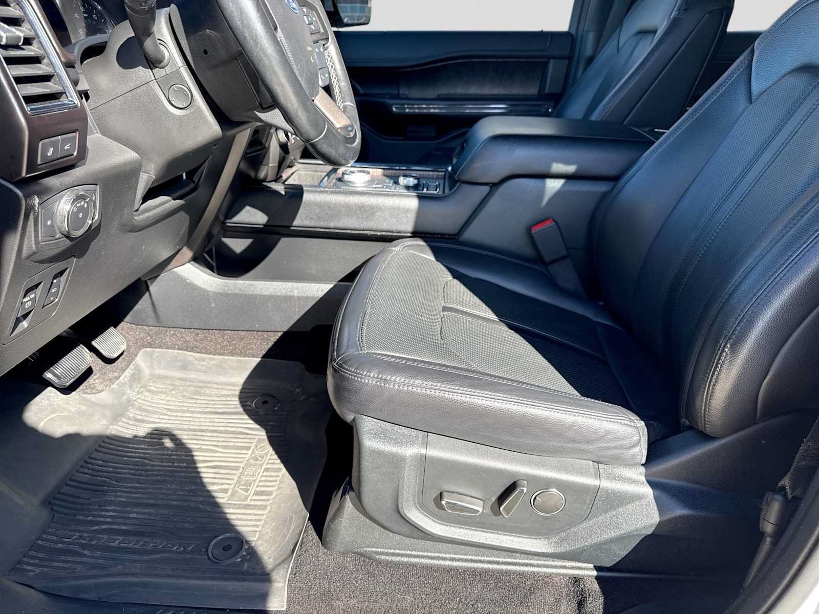 Used 2021 Ford Expedition Max Limited AWD/4WD image 15