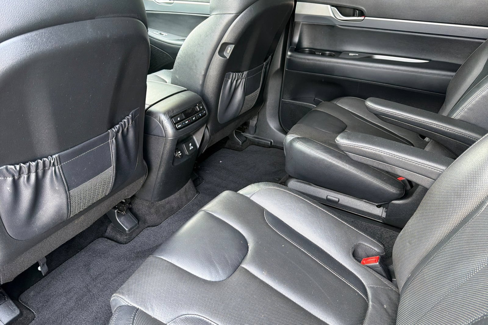Used 2020 Hyundai Palisade SEL FWD image 12