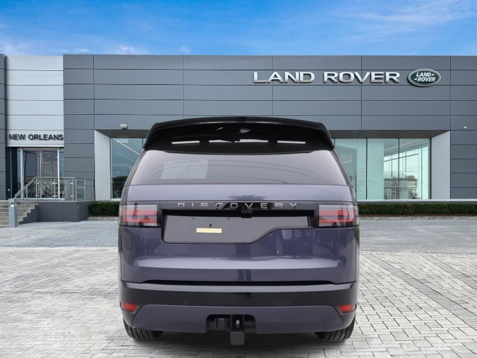 New 2024 Land Rover Discovery Dynamic SE AWD/4WD image 4