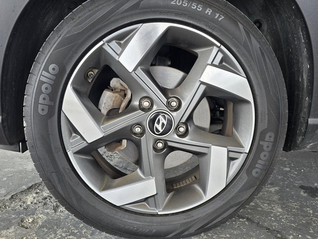 Used 2023 Hyundai Venue SE image 21