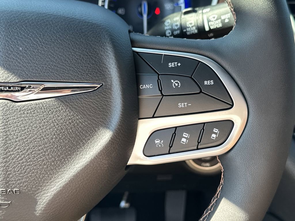 New 2026 Chrysler Pacifica Pinnacle image 27