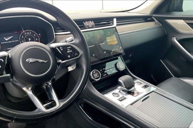 Used 2021 Jaguar F-PACE S image 8