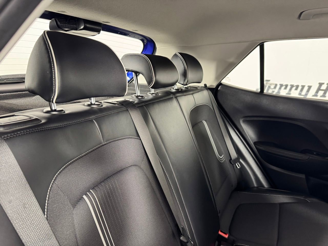 Used 2024 Hyundai Venue Limited image 28