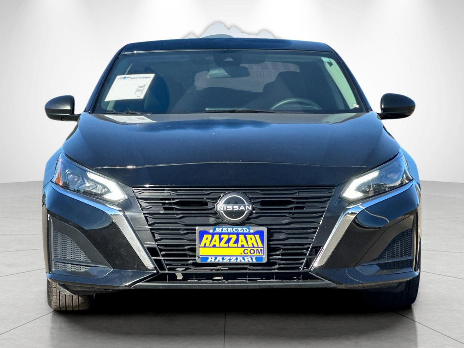 Used 2024 Nissan Altima 2.5 SV image 8