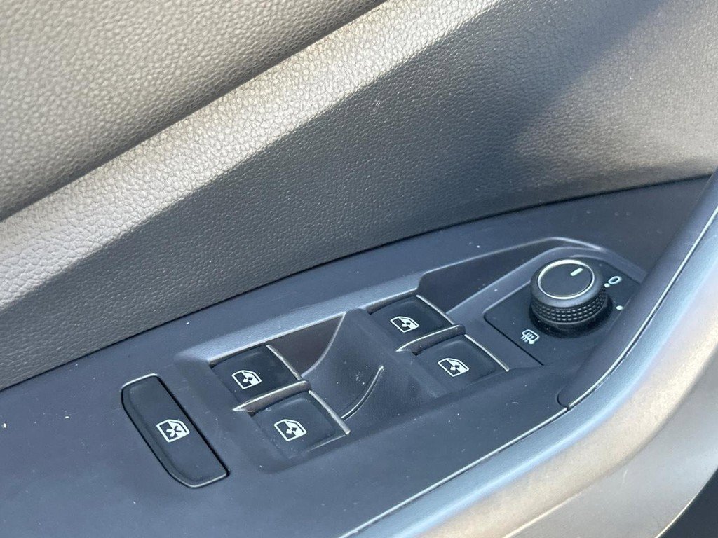 Used 2024 Volkswagen Jetta SE image 20