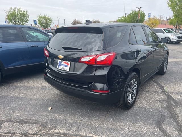 Used 2020 Chevrolet Equinox LS w/ LS Convenience Package image 4