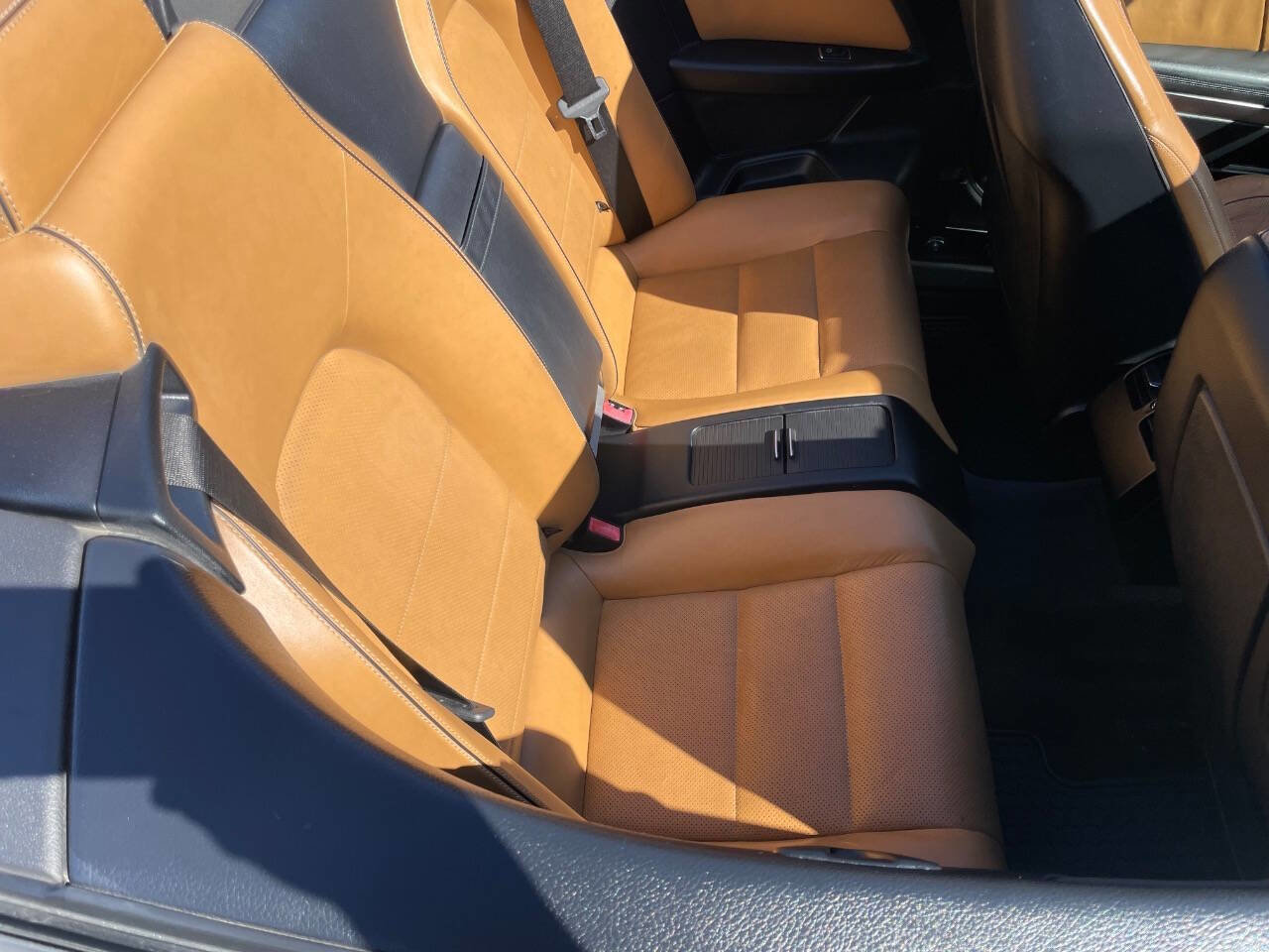 Used 2014 Mercedes-Benz E 550 Cabriolet image 25