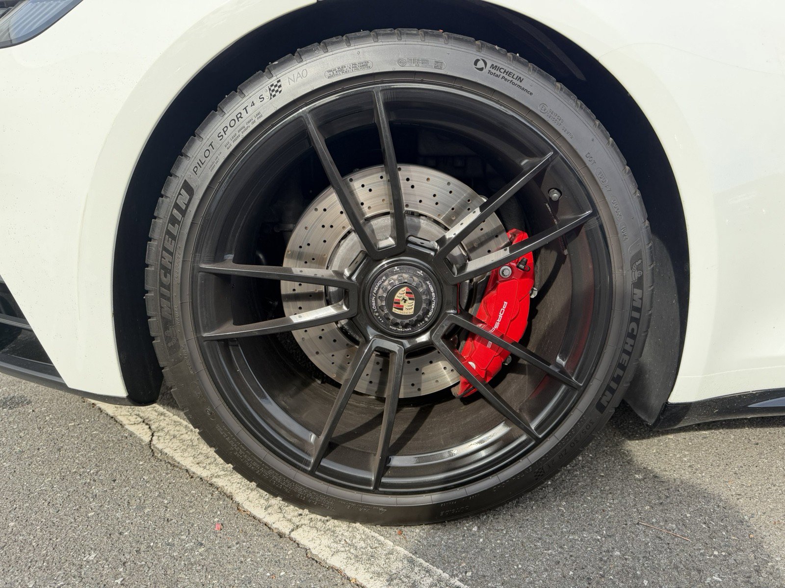 Used 2022 Porsche 911 Targa 4 GTS image 18