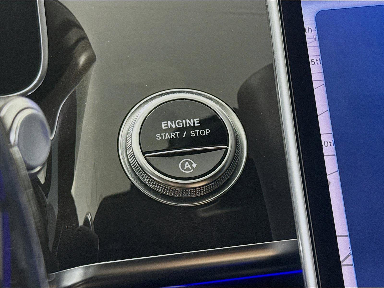 Used 2023 Mercedes-Benz S 580 4MATIC Sedan image 16