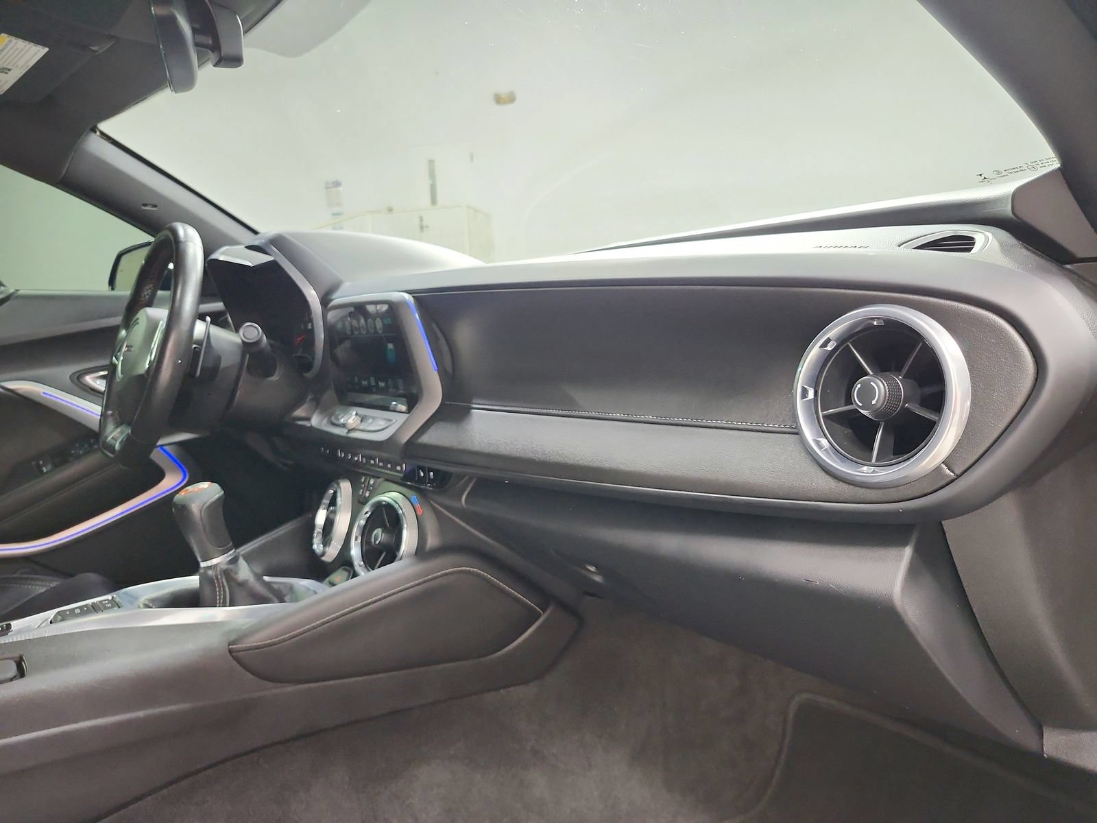 Used 2016 Chevrolet Camaro SS RWD image 34
