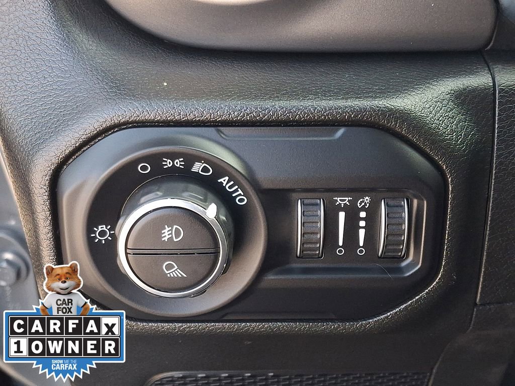 Used 2022 Jeep Gladiator Willys AWD/4WD image 22