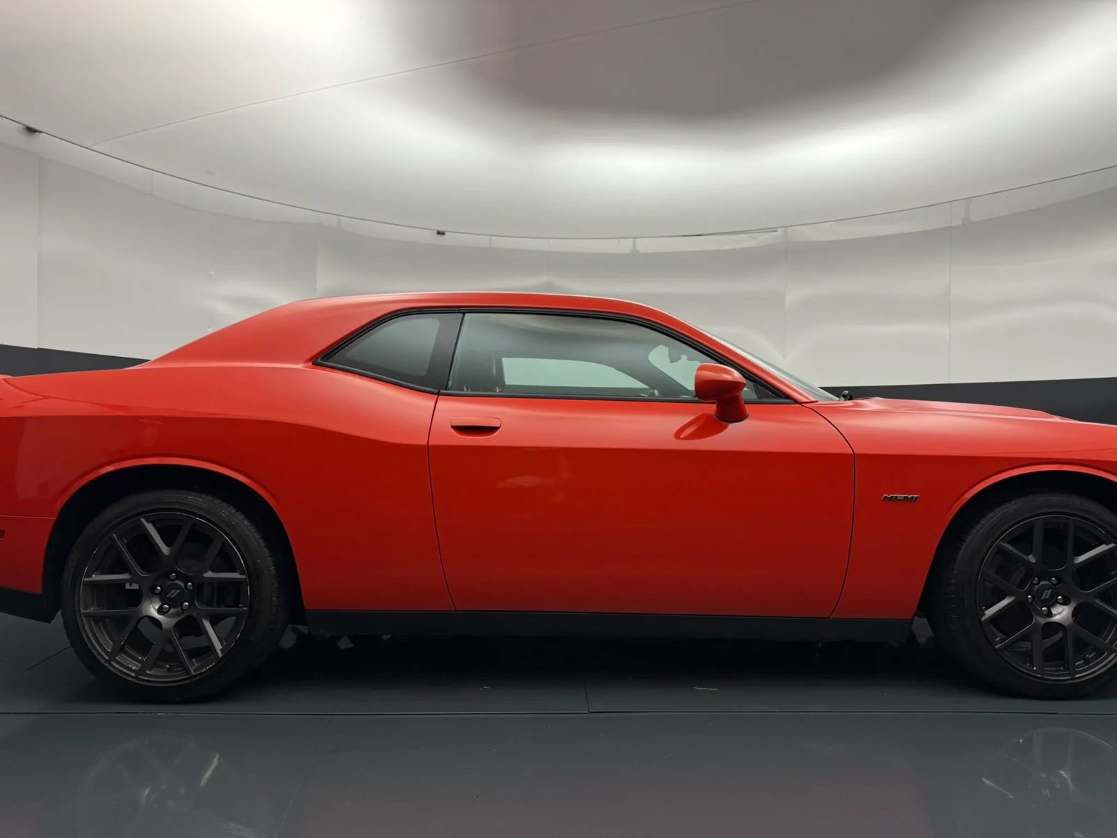 Used 2018 Dodge Challenger R/T w/ Sound Group RWD image 7