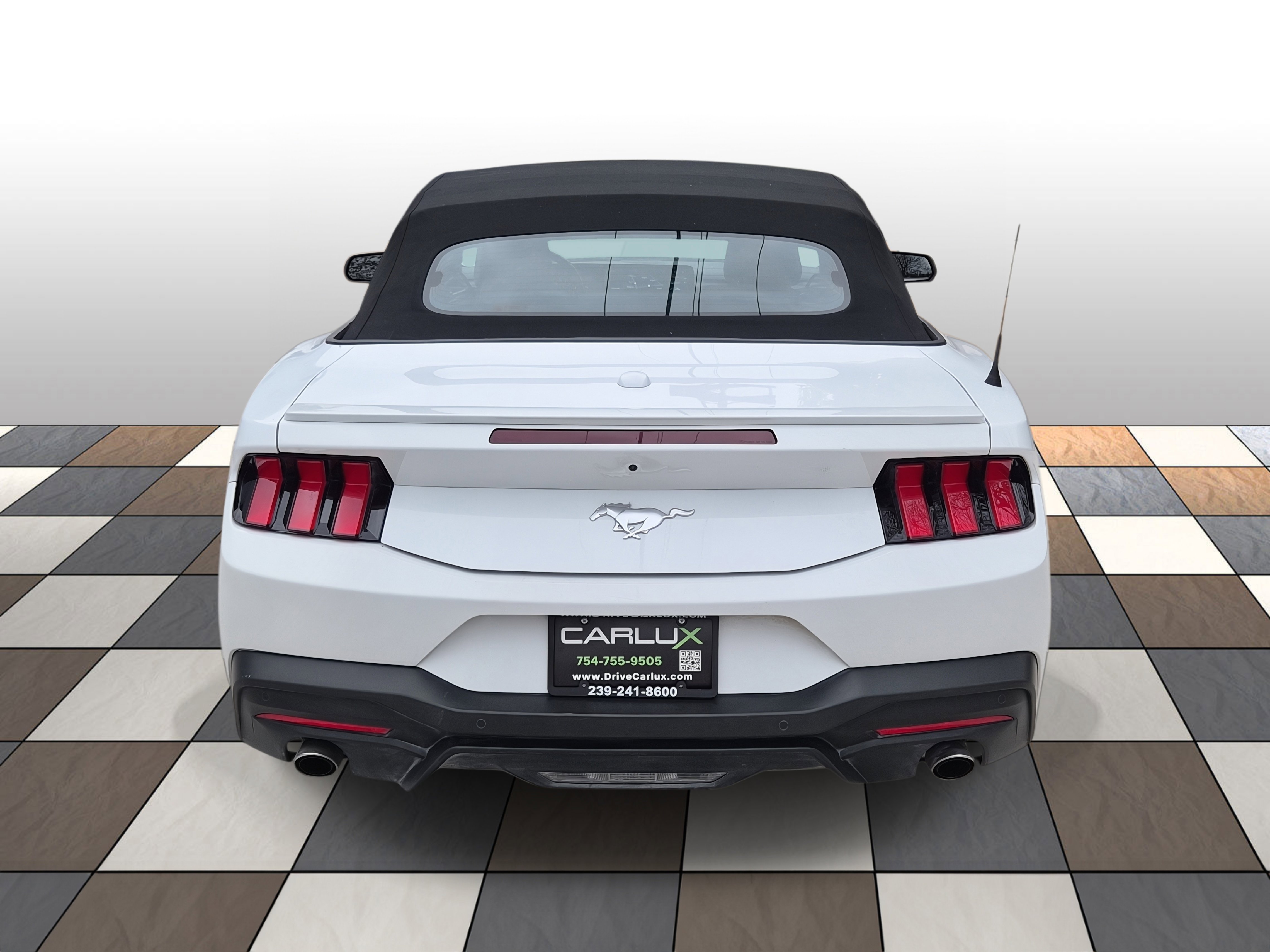 Used 2024 Ford Mustang Premium image 5