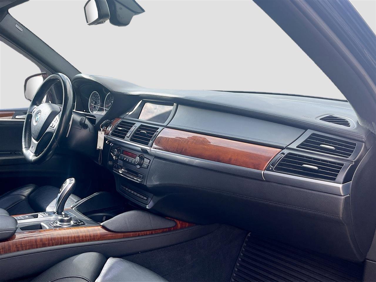 Used 2012 BMW X5 M AWD 4dr image 31