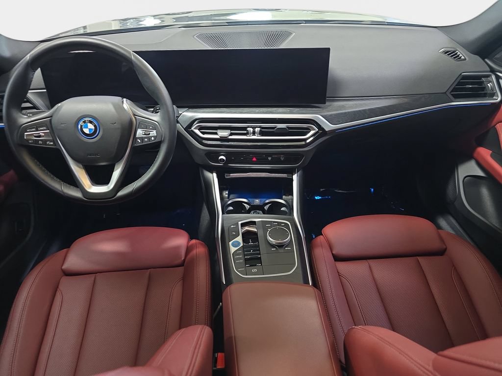 Used 2023 BMW i4 eDrive35 RWD image 12